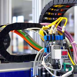 上海點(diǎn)膠設(shè)備 自動(dòng)化技術(shù)驅(qū)動(dòng)下的精密制造與配件創(chuàng)新